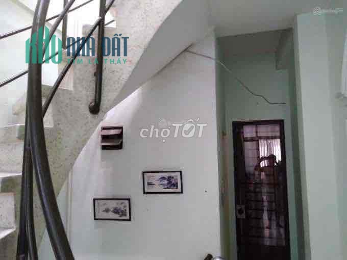 nhà 3 tầng hẻm ba gác  Hoàng Sa,  thông đường Hoàng Sa và đường Lưu Nhân Chú chỉ 25 tỷ TL