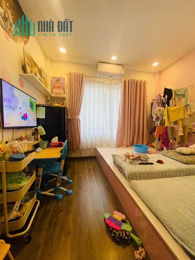 Bán nhà phường Yên Sở , ô tô, 50M x 5T, MT 4M   2 tỷ. LH 0975149605