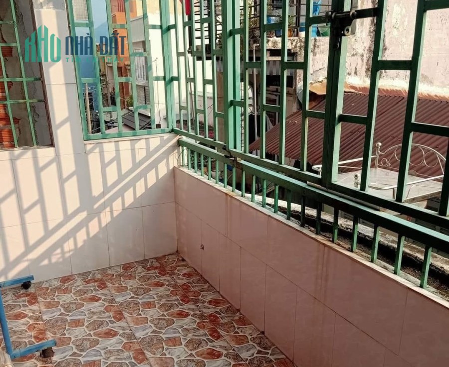 Cần tiền làm ăn, bán nhà Đoàn Văn Bơ, Phường 14, Quận 4, 44m2, Giá 3tỷ8