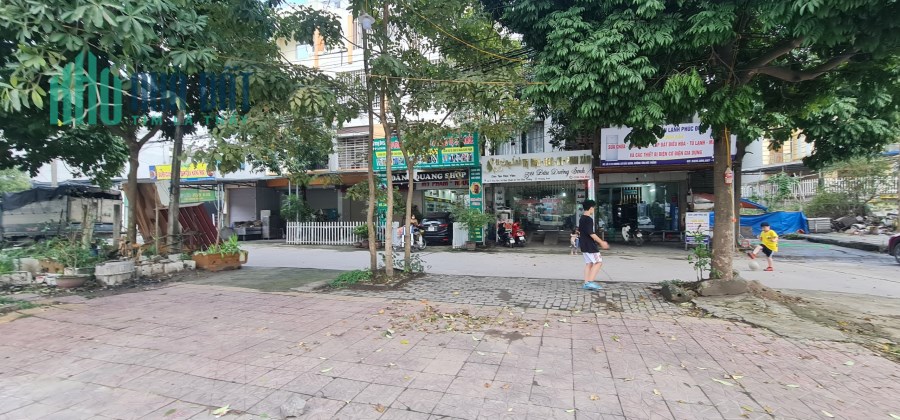 BÁN GẤP Siêu phẩm nhà mặt phố Tôn Đức Thắng ,Khai Quang ,Vĩnh Yên . Giá chỉ 5,1 x tỷ.