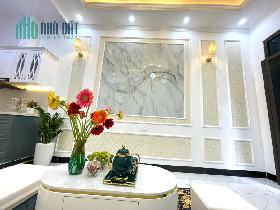 Nhà chuẩn sang, xịn, mịn Khương Đình, 32m, 5 tầng chỉ: 4,25 tỷ