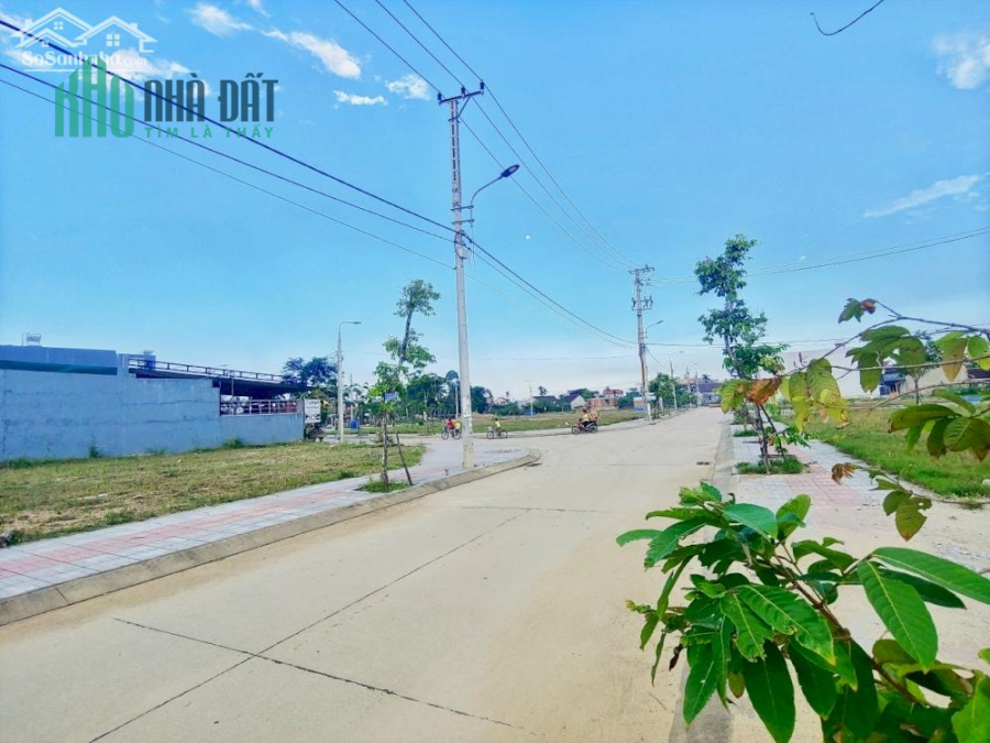 Đất nền Bình Sơn giá rẻ, sổ sẵn, ck lên đến 14%, cơ hội cho người ít vốn
