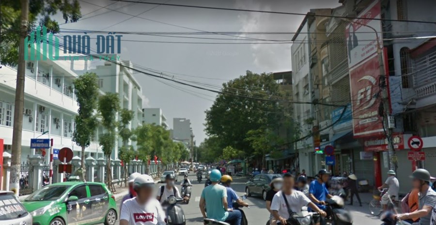 Bán nhà mặt đường Hai Bà Trưng, ngay ngã 3 Nhà Thương, giá 13.5 tỷ