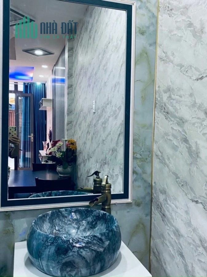 HẺM THÔNG – NHÀ ĐẸP Ở NGAY- GẦN VINCOM PHAN VĂN TRỊ - NGUYỄN DU - CHỈ 4.75 TỶ