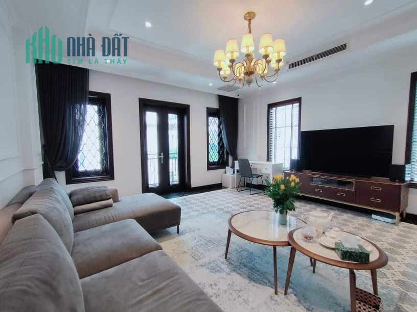 giá siêu tốt, bán nhanh biệt thư Sài Đồng diệnt tích 140m giá 23 tỷ