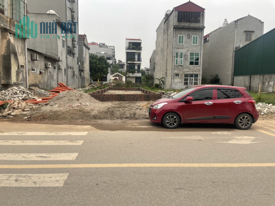 Bán đất mặt phố Phan Bội Châu, Liên Bảo, Vĩnh Yên, Vĩnh Phúc. 96m2, giá: 3,x Tỷ. Liên hệ: