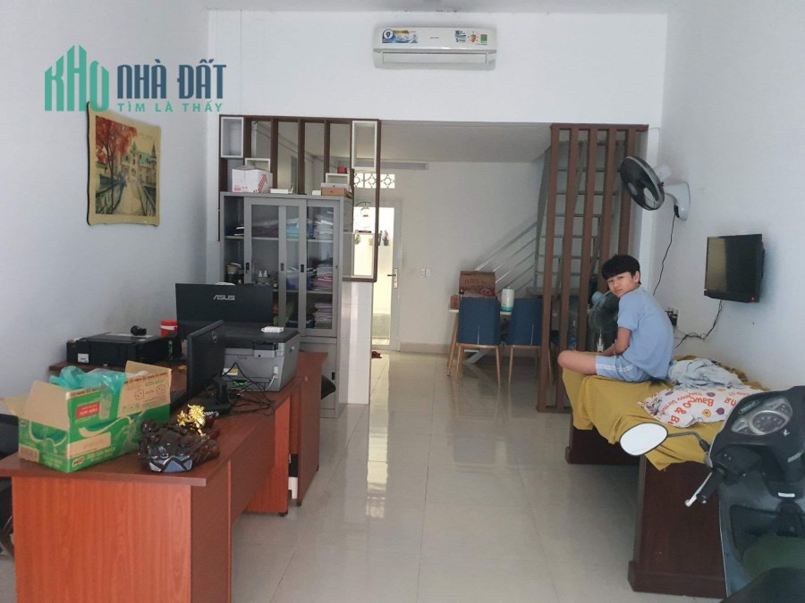 Bán nhà Lê Trọng Tấn Tân Phú, Hẻm xe tải, Ngang 4m, 4.7 tỷ, 0938698950