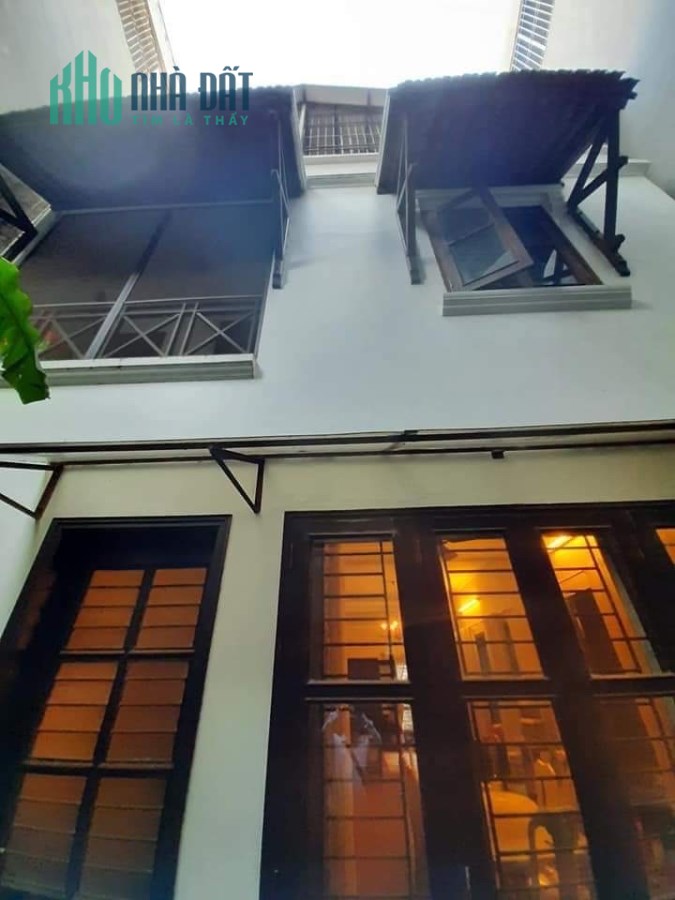 BÁN BIỆT THỰ HỒ TÂY,3 THOÁNG, SÂN VƯỜN TRƯỚC SAU, VIEW TIỆC BBQ, MT 9M .DT 165M2 X 17,5 TỶ.