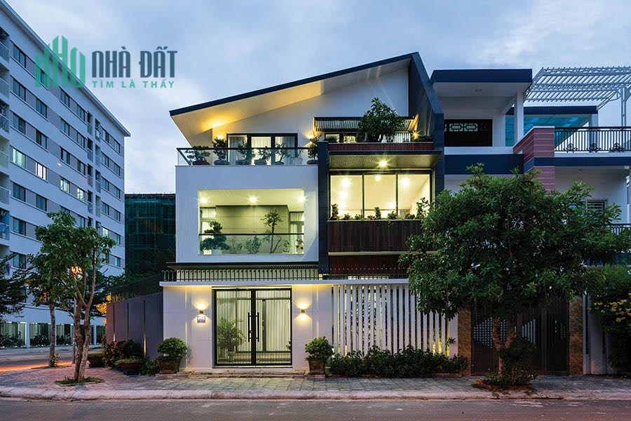 BIỆT THỰ VƯỜN MẶT TIỀN ĐƯỜNG XUÂN THUỶ, Phường THẢO ĐIỀN C.Ầ.N B.Á.N NHANH G.I.Á SỐC 