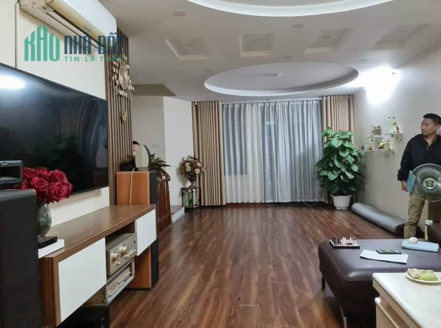 Tôi bán liền kề Khu đô thị Văn Quán gần hồ Văn Quán 100m2x5T chỉ 12.38 tỷ. LH 0989.62.6116