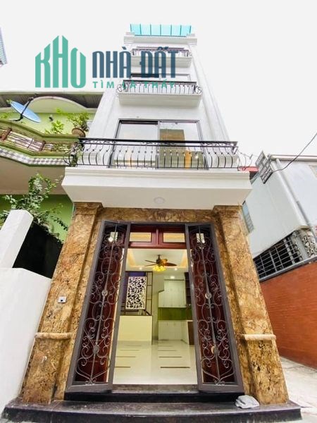 Nhanh nhanh! Bán nhà đẹp mới tinh ở Tây Trà, Ngõ thông, SĐCC, Giá 3.7 tỷ