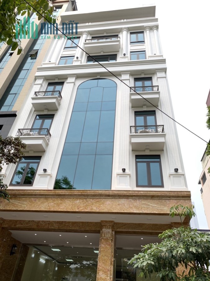 Bán  nhà- Trần Duy Hưng Dt 120m2 Mt 7m. Giá 70 tỷ