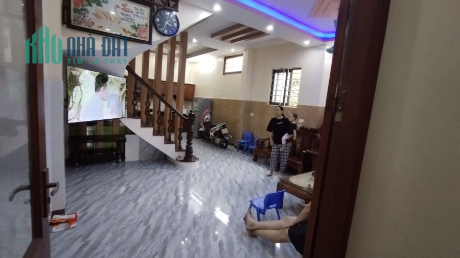 Bán Gấp Nhà Đẹp, Giá Rẻ 4 Tầng 44,5m2. Đường 2 Xe Tải Tránh Nhau