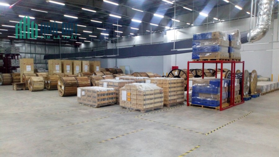 Cho thuê kho 1500m2 ở KCN Dĩ An, Bình Dương