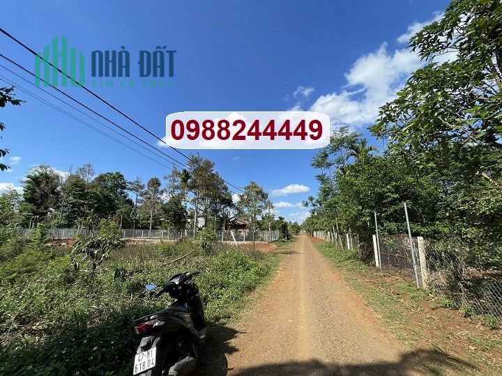 Bán đất vị trí đẹp tặng nhà cấp 4 nhỏ Cư Mgar, Đăklăk - 0988244449