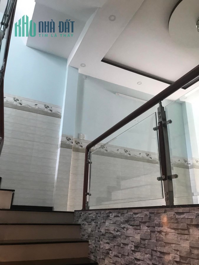 Nhà 3 tầng Lê Cảnh Tuân, nhà đẹp, kiên cố, có 1.0.2 giá đầu tư