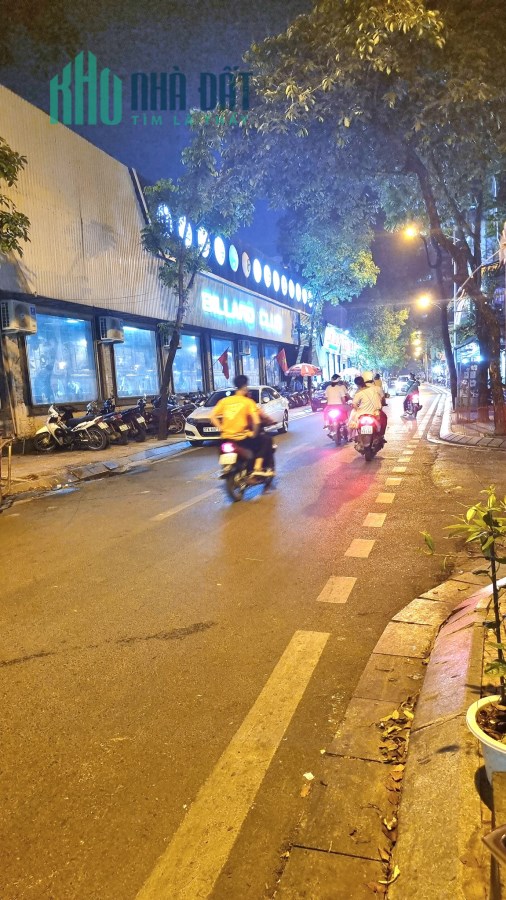 VỊ TRÍ HIẾM-MẶT PHỐ PHÓ ĐỨC CHÍNH BA ĐÌNH-6T 12xTỶ-VỈA HÈ-KINH DOANH ĐỈNH