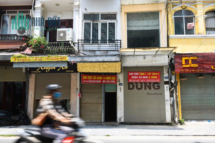 Cần bán nhà phố Hàng Gai, Hoàn Kiếm 15m2 , 2 tầng, 2 tỷ.