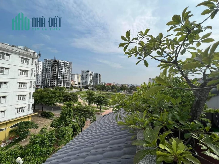 bán nhanh biệt thự khu đô thị Sài Đồng 145m, mặt tiền 7.5m, dòng tiền 40tr/tháng