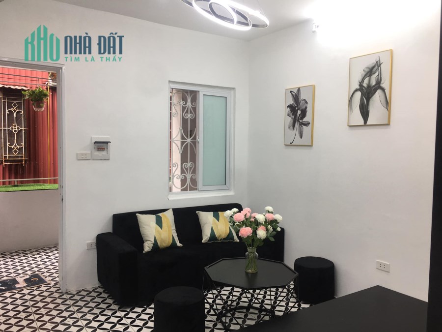 Bán nhà tập thể Ngọc Hà, Ba Đình 45m,  MT 5m, 1 tỷ 600 triệu, nhà đẹp ở luôn.
