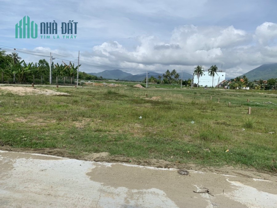 Hàng hot tại đặc khu kinh tế Bắc Vân Phong, đất thổ cư sổ đỏ chỉ 12 triệu/m2.