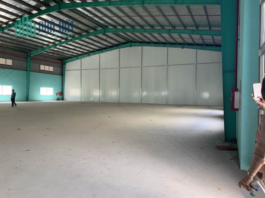 Cho thuê xưởng kcn Thuận Thành 3, dt 2600m2 làm được chế xuất. LH 0988 457 392
