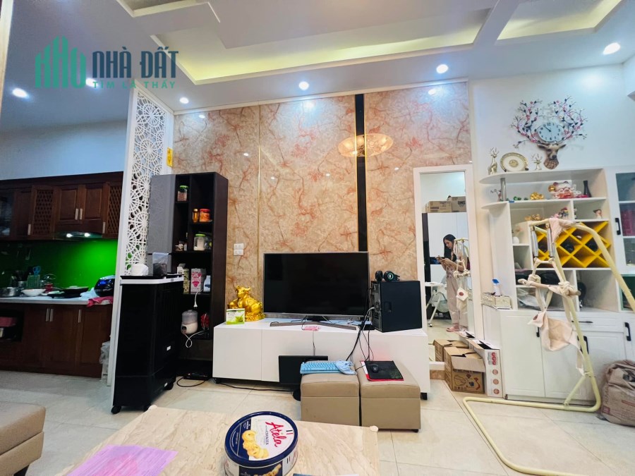BÁN NHÀ PHỐ LINH LANG, BA ĐÌNH 41M2 GIÁ 2,45 TỶ(CÓ THƯƠNG LƯỢNG)