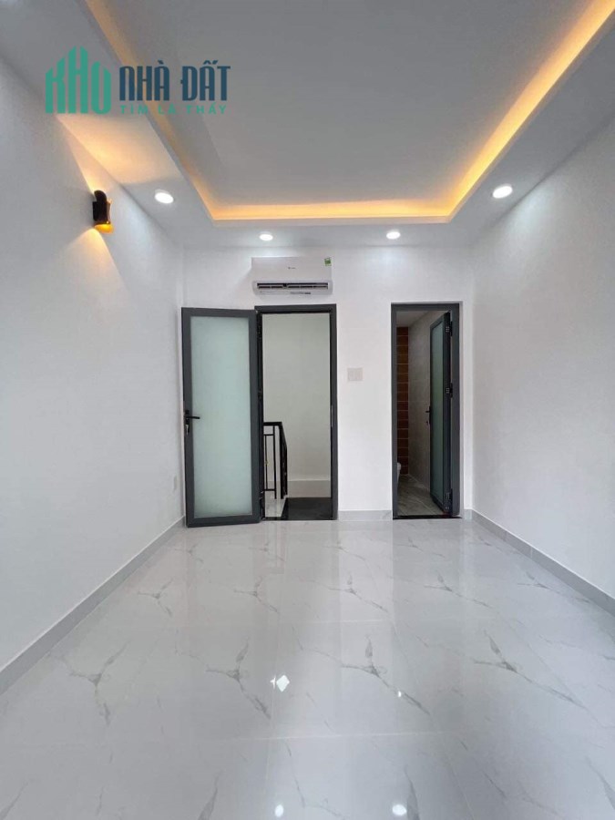 Bán nhà Quận 3 Lý Chính Thắng 2 Lầu. 3x6.5. 3.35 tỷ.