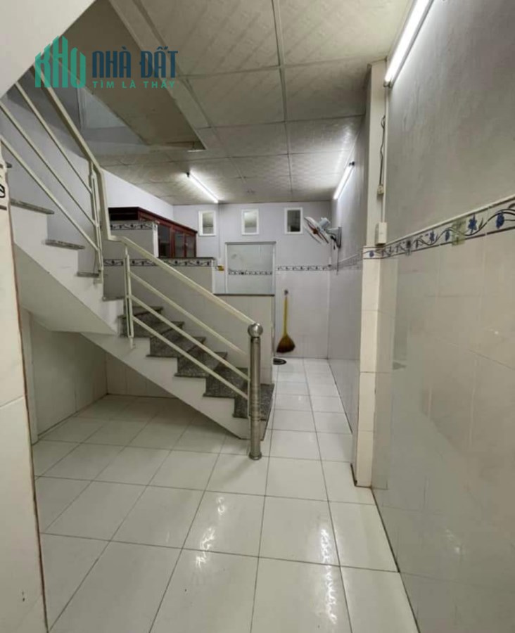 Bán Nhà Quận 5 Trong Hẻm Đại Lợi. 38m2 - 2T - 3ty2