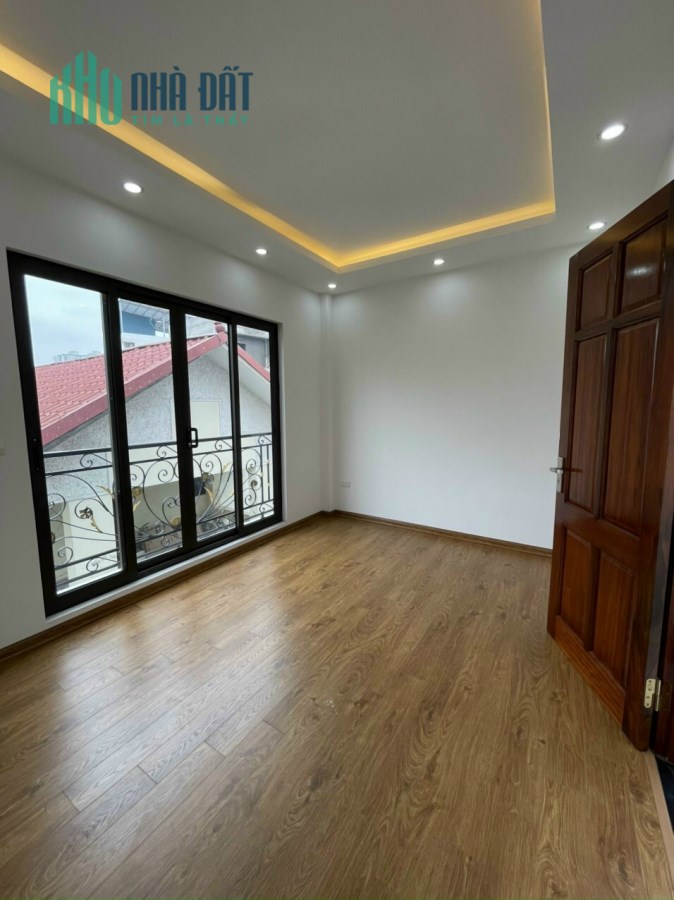 Bán nhà mới 31m2 x 4,5Tầng. Giá 1,89 tỷ, Thôn Thượng Cự Khê, Thanh Oai