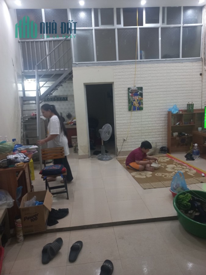 Bán 40m2 Đất Tặng Nhà Cáp 4 Kiến Hưng - Hà Đông. Rẻ nhất khu vực. Giá 2.35 tỷ