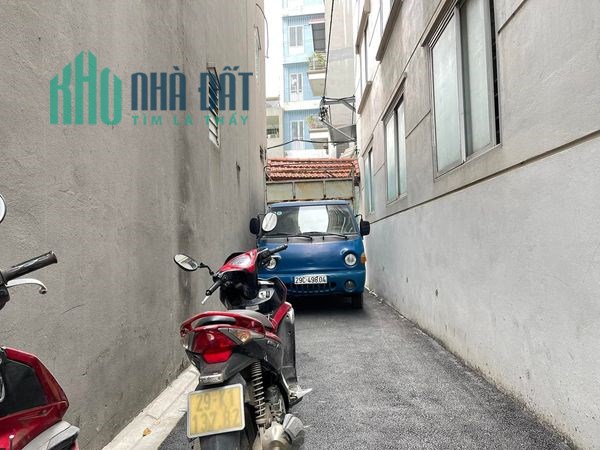 Bán 47m2 đất Trâu Quỳ, Ô tô vào tận cửa, 10m ra trục chính 2 Ôtô tránh.