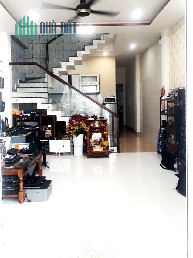 Bán đất tặng nhà Nguyễn Văn Linh, siêu hiếm, kinh doanh đẳng cấp