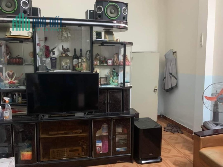 Bán nhà quận 7, cấp 4 tiện xây mới, hẻm 6m, Bùi Văn Ba, ngang 5m, lh 0989149953