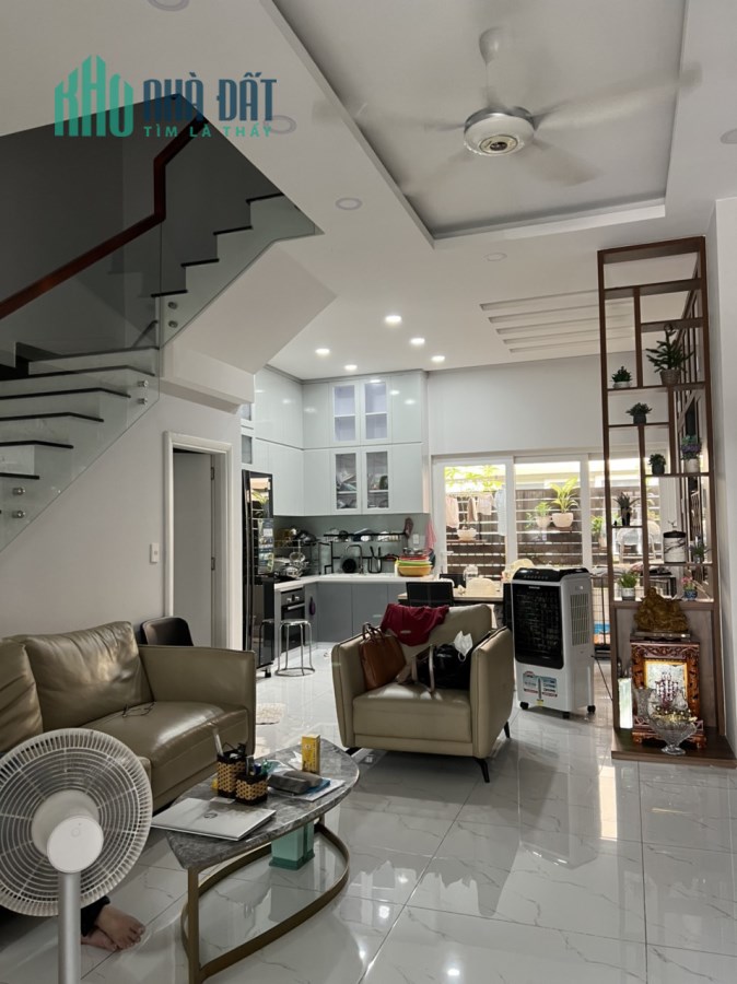 Nhà phố Riovista Dương đình hội diện tích 75m, khu compound, giá tốt