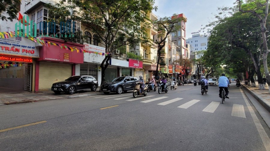 Cho Thuê 2 tầng nhà mặt đường Nguyễn Đức Cảnh. 70m2/sàn. 25 triệu/tháng