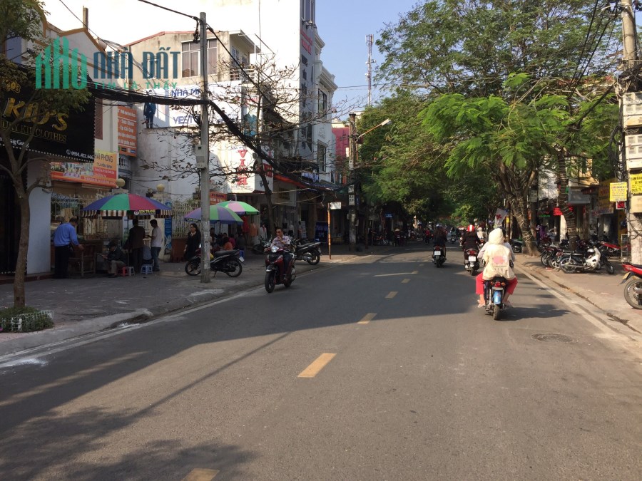Bán nhà mặt đường Cát Dài, mặt tiền 7m, giá 20 tỷ