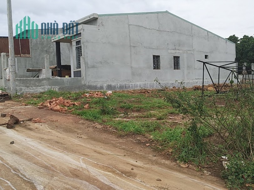 Cần bán gấp 1396.7m² giá ngộp 470 triệu.