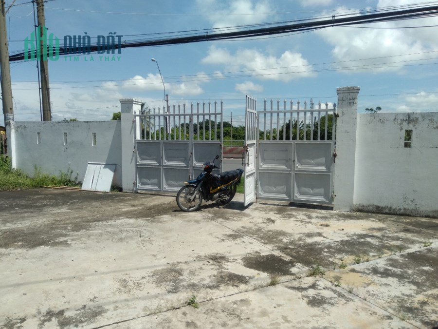 CHO Thuê Kho MT đường quốc lộ 1A 1000m2 có văn phòng trạm điện 250kva.Thủ Thừa Long An