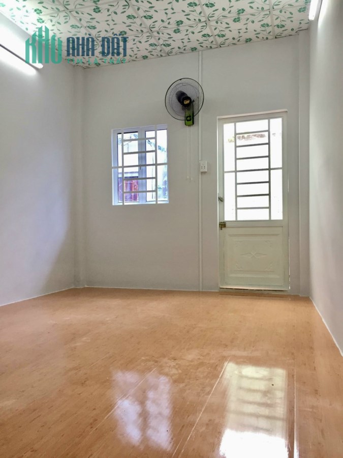 bán nhà phường 13 quận 11 Nhà Đẹp 2 Tầng giá chỉ 2.9 tỷ.