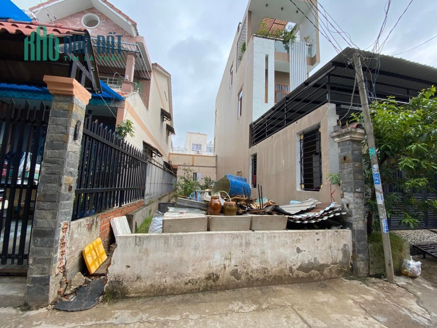 BÁN ĐẤT QUẬN 7, HEM XE HƠI, NGANG 4.5x15.5. TRUNG TÂM QUẬN 7, CHỈ 5.3 TỶ