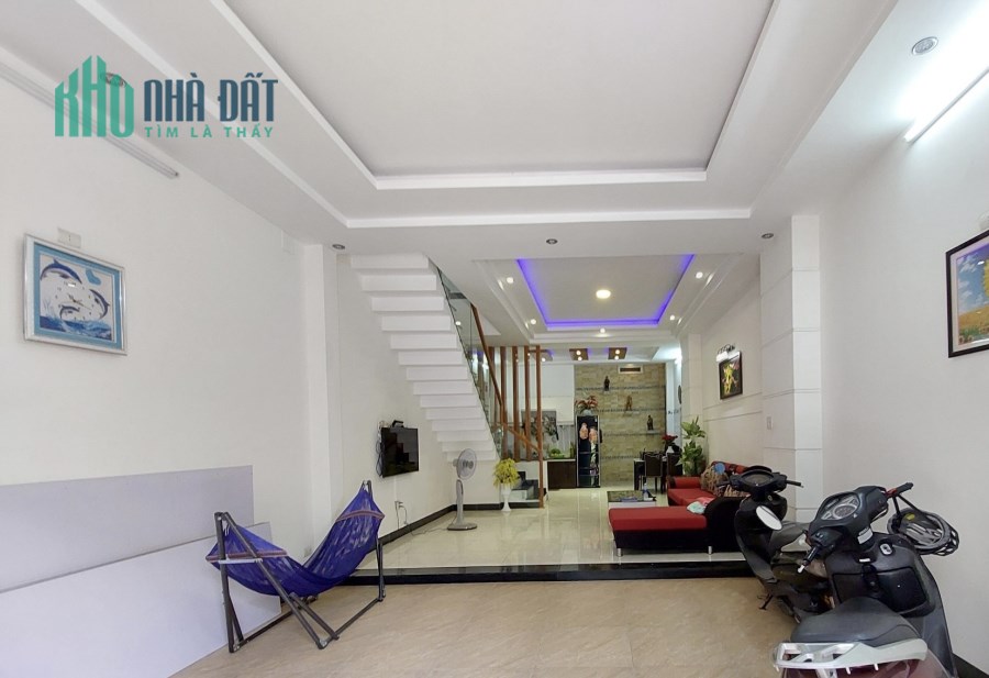 GẤP bán nhà 3T trung tâm q. Hải Châu - Ô TÔ - 72m2 - chỉ 4.8 tỷ - 0777568901