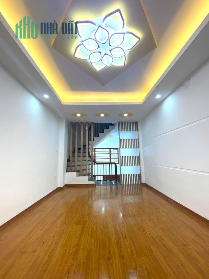 (CHUẨN GIÁ) Bán Nhà Khương Đình 40m2*5 Tầng*4 Ngủ, 20m ÔTô Tránh, Ngõ Thông, Nhà Mới.