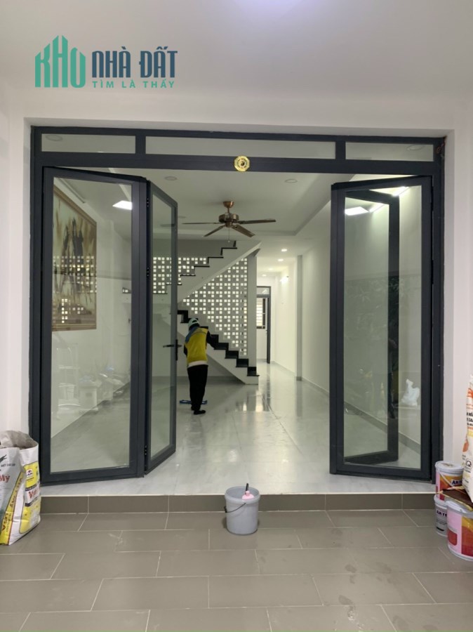 Bán nhà mặt tiền đường Hai Bà Trưng, Quận 1, chỉ 24 tỷ