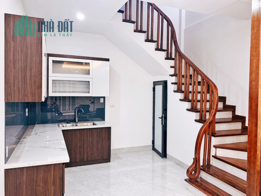 Bán nhà ngõ 435 Xuân Đỉnh giá 6.2 tỷ, 60mx4T, Mới Đẹp, oto cách 10m
