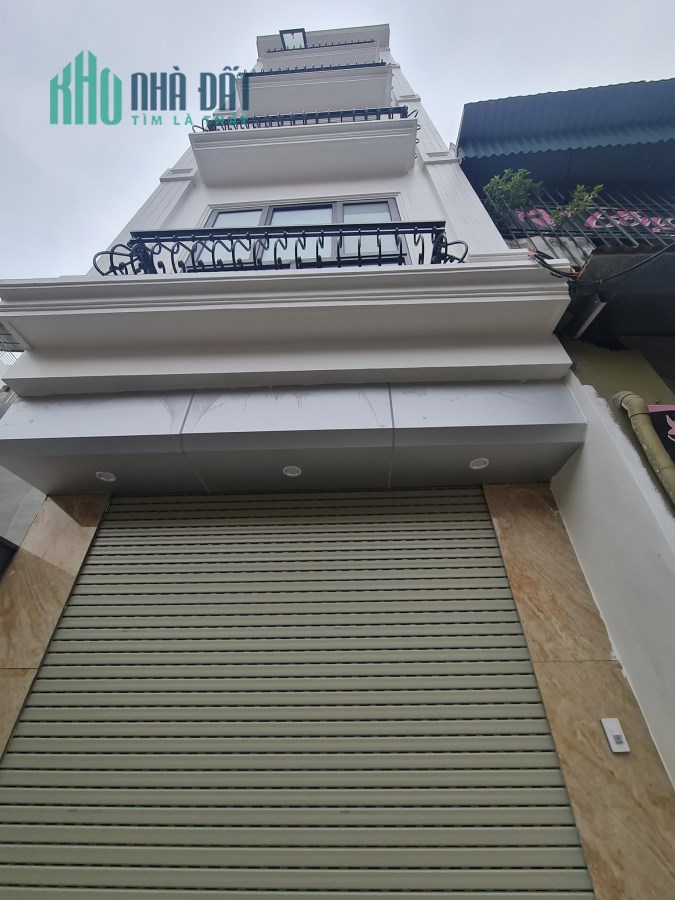 Cần tiền bán gấp: Nhà đẹp Vĩnh Quỳnh 39m 5 tầng nhỉnh 2.5 tỷ, oto đỗ cửa