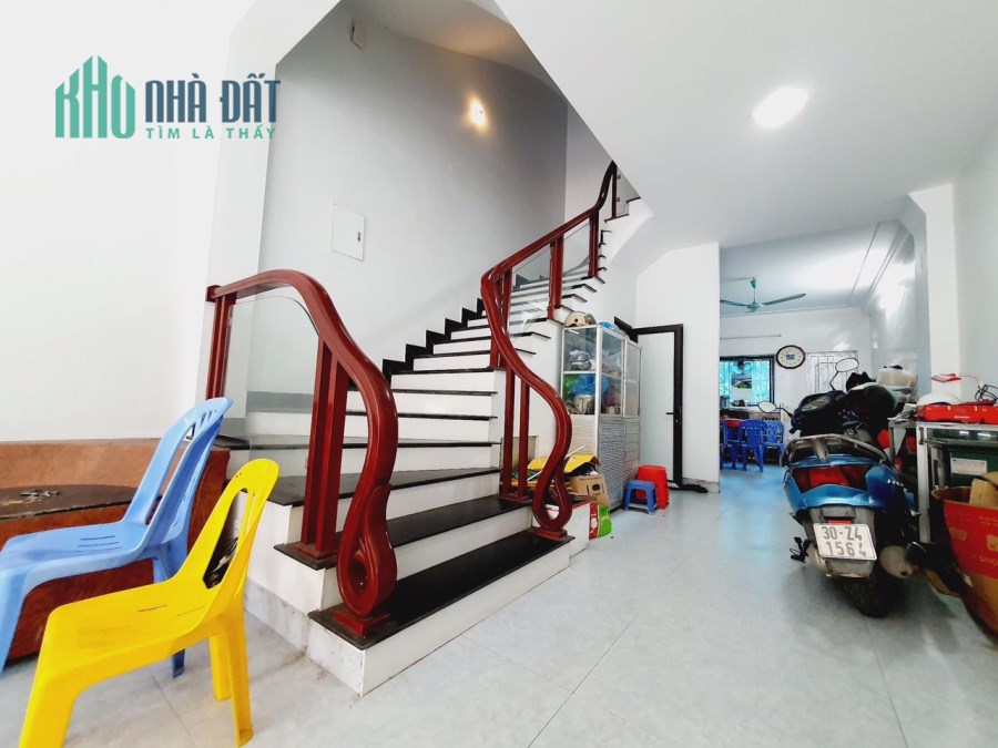 BÁN NHÀ ĐẸP MẶT ĐƯỜNG LÂM TIÊN ĐÔNG ANH, VỈA HÈ RỘNG, KINH DOANH NGÀY ĐÊM, THANG MÁY CHỜ