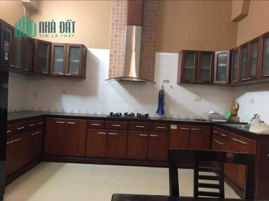 Bán Nhà 3 Tầng MT Nguyễn Tất Thành