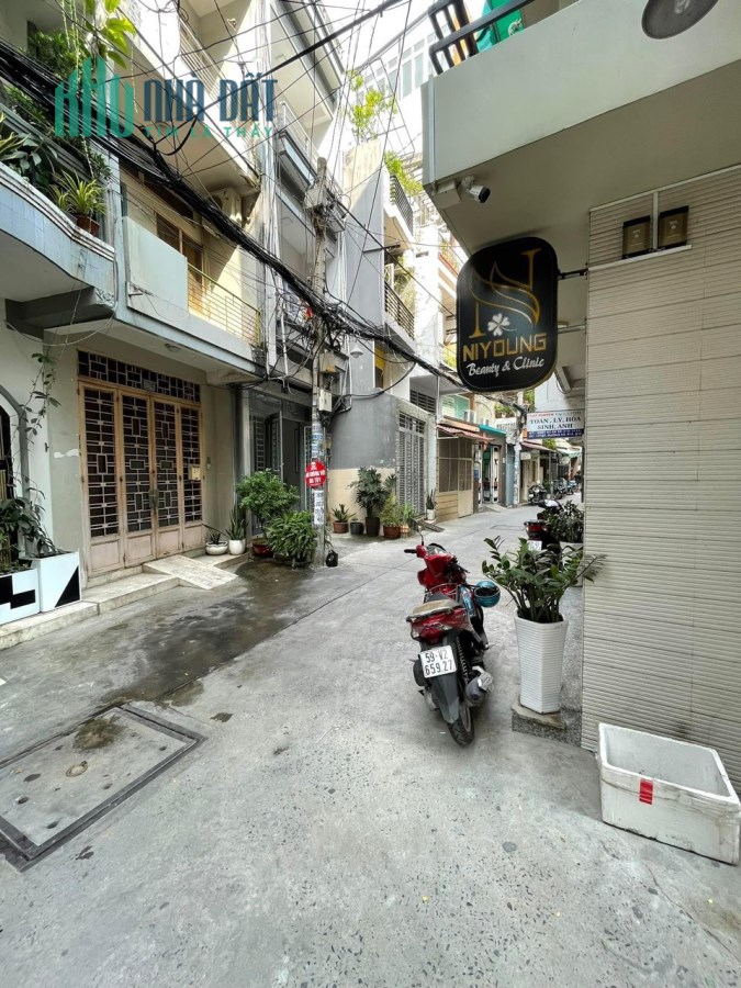 BÁN NHÀ QUẬN 3, TRẦN QUANG DIỆU,  CHỈ  9.7 TỶ
