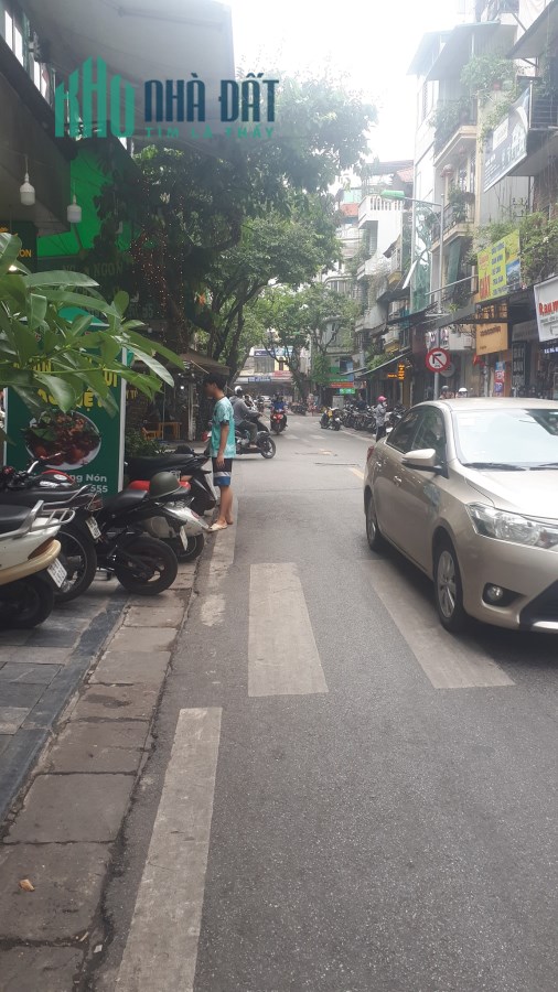 Chính chủ bán gấp nhà Mặt phố Hàng Nón giá 7 tỷ, 15mx4 tầng, KD tốt